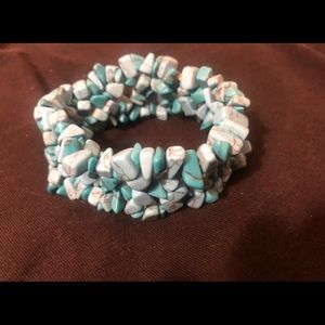 Avon Faux Turquoise Stretch Bracelet